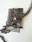 11-16 Ford F250 F350 6 7 6 7l Diesel Circuit Breaker Under Hood Fuse   Case Blem