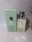 Clinique Dramatically Different Moisturizing Lotion With Pump 4 2 Fl Oz   125 Ml