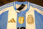 New  Adidas Argentina 24 Messi Home Jersey Mens Medium White Blue Striped
