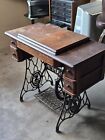 1910 Antique Singer Sewing Machine W treadle Cabinet-working Original G-8460611