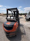 Toyota 8fgu30 Gasoline Counterbalance Forklift Truck 6 001-7 000 Lb Solid