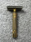 Vintage Gillette Gold Tone Safety Razor Pat 1858316 Repat 17567   Case   Blade