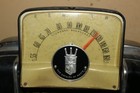 Vintage 1949 Zenith Holiday Tip Top Model 4g903-y Tube Radio Bakelite Case