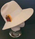 Vintage Designer Vasari Ivory Felt Fedora Hat With White Band And Feather