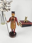 Vintage 1950 s Beefeater London Wood Solider Figurine Distillery Yeoman Warder
