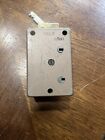 Safe Deposit Box Lock   Yale B301 Right Hand With 2 Renters Keys  No Guard Key