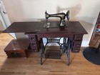 Antique Singer Sewing Machine With Table  1910  Based On Serial Number 