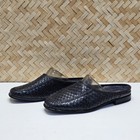 St Johns Bay Shoes Women Sz 8 Black Woven Leather Loafer Mules Slip On Vintage 
