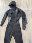 Billabong Womens Hooded 5 4 Synergy Full Wetsuit Size 4 Chest Zip Black Leopard