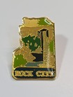 Rock City Travel Souvenir Lapel Pin Lookout Mountain Georgia