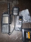 Motorola R7 Aah06rdn9ra1an Uhf Portable Two-way Radio W  Rm780 Mic Ip68 Is 