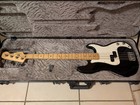 Fender Player Precision Bass Black With Fender Hardshell Case