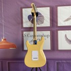 Custom Artist St Electric Guitar Ym Scalloped Maple Fingerboard Vintage White