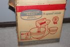 Nos New Vintage Hamilton Beach Deluxe Stand Mixer  Model 15 With 2 Pyrex Bowls