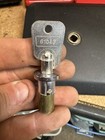 1 Lock 1 Key For Most Bulk Gumball Candy Vending Machine Oak Northwestern Eagle