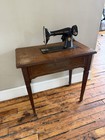 Antique Singer Sewing Machine In Original Wooden Cabinet Table   1920s   1940s  