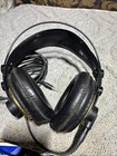 Akg K240 Studio Over-ear Semi-open Professional Studio Headphones 55 Ohms