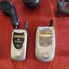 Motorola Mixed Lot Cell Phones W  Chargers   Accessories Includes I730