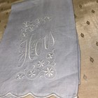 Vintage Embroidered Linen Bundle     34    Round Table Topper   3 Towels     Floral