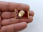 Soviet Russian Badge  the Red Banner Of The Ussr With Lenin 