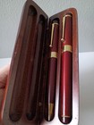 Vintage 1994 The Bombay Company Vintage Mahogany Finish Pen pencil Office Set
