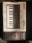 Akai Mpk Mini Mk3 25 Key Electronic Keyboard - Black red white