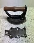 Vintage Antique Toy Cast Iron Sensible Sad Iron No 6 W removable Handle   Trivet