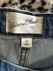 Universal Thread Womens 90s Cutoff Denim Shorts Blue Light Wash Zip Size 6