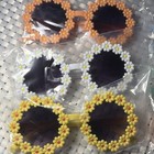 Girls Novelty Daisies Sunglasses  6pack New