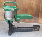 Pneumatic Stick Carton Stapler Heavy Duty 1    Crown   1   deep  1500 Staples Nice