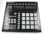 Native Instruments Maschine Mk2 Black Groove Production Studio Drum Controller
