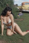 Vintage Bettie Page Photo 3933 Oddleys Strange   Bizarre