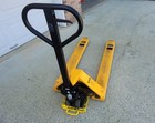 Uline H-1043 Manual Pallet Jack   Pallet Truck - Standard Fork  48 X 27  5500 Lb