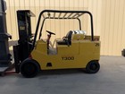 Cat T300 Rigger Forklift With Boom 8  Forks 30000 Pound Capacity Propane