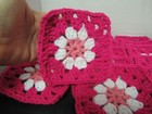 Lot Of 20 5    Crochet Granny Squares Blocks  Floral Pattern  Lt  Dk  Pink  White