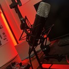 Rode Nt1 Signature Series Condenser Microphone With Sm6 Shockmount And Pop