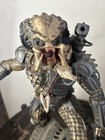 Mcfarlane Toys 2004 Sun Coast Exclusive Predator 12 Inch Figure W  Avp Stand