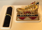 Est  e Lauder Solid Perfume Compact  rollicking Roller Coaster     Incredible  