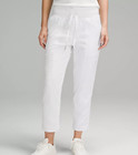 New Lululemon Dance Studio Mr Crop  lined In White