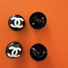 Auth Chanel Vintage-style Set Of 5 Black And White Buttons 18mm Set Of 4