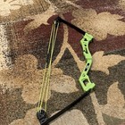 Bear Archery Apprentice Youth Compound Bow Ambidextrous 15-25lb Green black