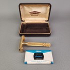 Vintage Gillette Milord De Safety Razor W case   Blades 1940 s