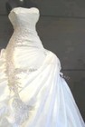 Elegant Wedding Ruffles Skirt Sweetheart Strapless Gowns Stunning Bridal Dresses