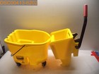 Rubbermaid Wave Brake 26 Quart Mop Bucket   Wringer