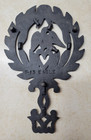 Vintage Footed Black Cast Iron Eagle Heart Trivet Americana Decor Usa T-13 8 75 