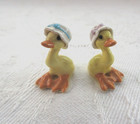 Vintage Hagen Renaker Minature 2 Sister Goose In Bonnet  Lavender   Blue Ribbons