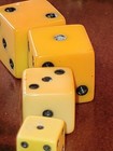 Vtg Bakelite Lot Of 8 Dice Translucent Red Green   Yellow Egg Yolk Die Tested