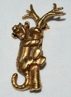 Disney Winnie The Pooh With Terrified Tigger Clinging To Tree Gold Tone Pin