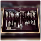 Oneida Prestige Silver Plate Vintage 1945 Bordeaux 83-pc Flatware Set For 12