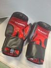 Title Boxing Classic Hook   Loop Vinyl Training Boxing Gloves Black red 12oz Euc